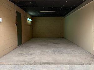 GARAGES + place de parking privé