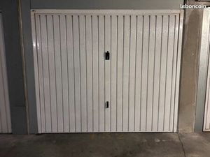 Box dans résidence sécurisée à Sceaux