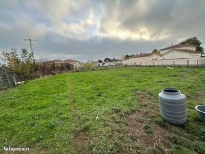 Terrain 1 060 m² Marclopt