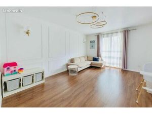 Appartement 3 pièces – Traversant avec balcon - Négociable