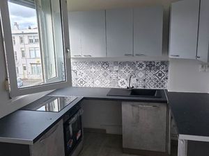 EXCLUSIVITÉ HYPER CENTRE FIRMINY – T3/T4 Rénové  Charges TOUT INCLUS