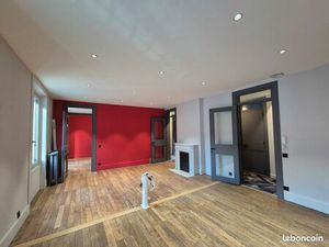 ESPACE 132 - BUREAUX PARTAGES A LOUER A MOUTIERS 73600 – Centre Ville