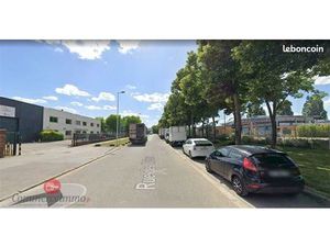Bureaux  entrepôt 1501 m² LISSES