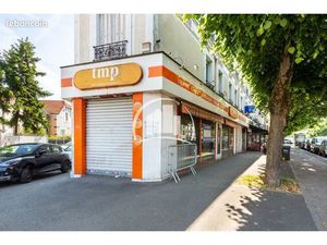 Boutique 180 m² Maisons-Alfort
