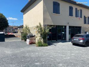 Local commercial + Appartement – Emplacement premium