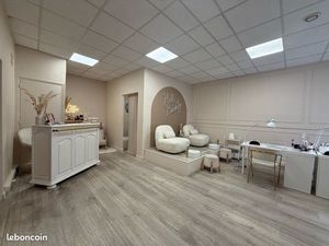 Local commercial 55 m² – 3 pièces