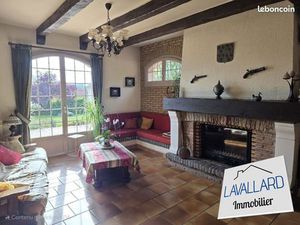 Propriété 7 pièces 272 m²