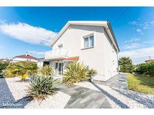 Maison individuelle avec garage