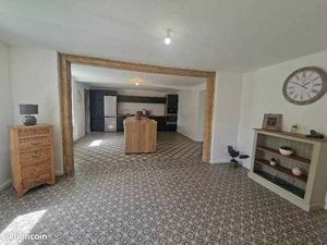 Maison 9 pièces 208 m²