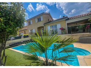 Maison 5 Pièces 120m² Piscine