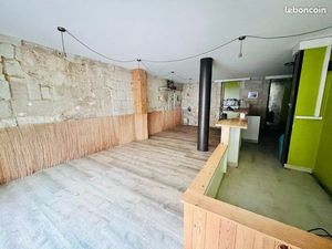 Local commercial 80m2 - Proche mairie