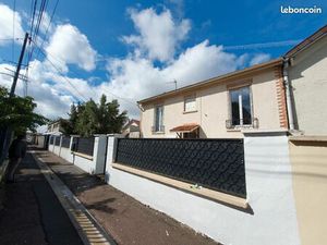 Maison 4 pièces 63m2 terrain 222m2