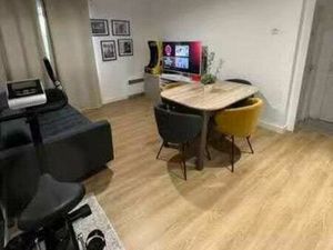 3 pièces + cours  maison de ville RER A St Maur