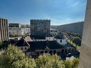 Location Appartement 4 pièces 64m²