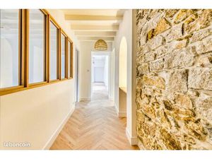 PLACE ROYALE - Bureaux de prestige dans le centre historique