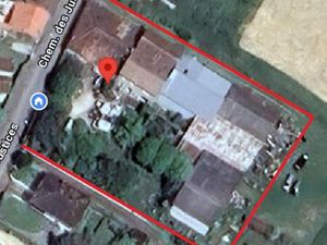 Hangar  chai  dépendances + maison