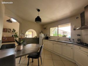 Maison 6 pièces 153m2 près de la mer et Prefailles