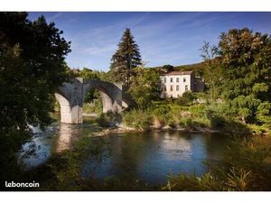 Maison - 20 pièces - 1.000m2