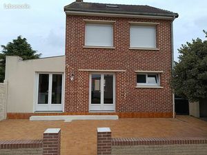 Maison individelle avec garage