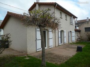 FIRMINY maison particulière 117 m2 - garage  parking terrain 220 m2