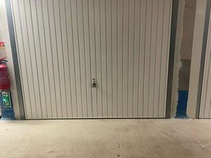 Loue grand box/espace de stockage