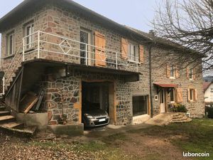 Maison avec grand terrain  plein sud