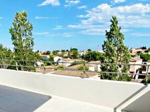 T3 Juvignac proche Montpellier avec grande terrasse et emplacement parking privé