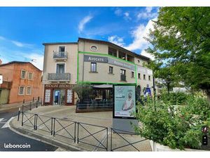 À LOUER – Local professionnel 68 m² – Centre de Lunel – Axe très passant – 1er étage avec 