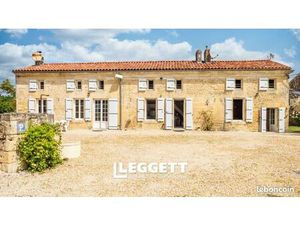 Maison 18 pièces 291 m²