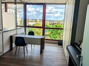 Bureau /espace fermé de 12m2