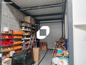 Local bureaux 227 m²