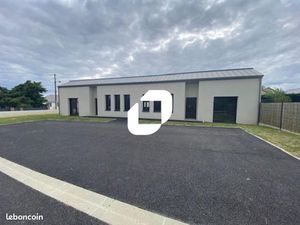 Local bureaux 151 m²