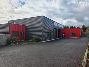 Local d'activité et entrepôt