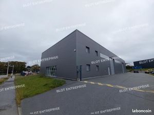 Local d'activité 775 m²