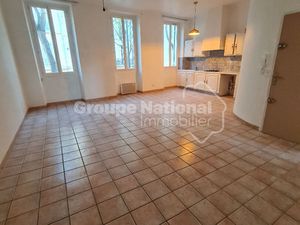 Appartement T3 62 m² avec terrasse 15 m² à Marseille 13001 cinq avenues