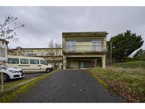 Ensemble immobilier - 2 830 m² - Romenay (71)