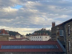 SAINT ROMAIN EN GAL - Appartement -3 pièce(s)