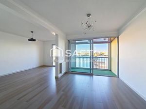Appartement T5 vue port  escale à Sète  avec parking terrasse et cellier