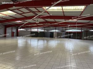 Local d'activité 1 438 m²