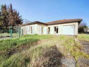 4400 m² constructibles + maison piscine garage