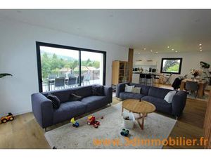 Lons-le-Saunier (39 JURA)  à vendre une maison contemporaine récente de 5 chambres