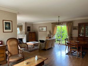 Longchamp-Perverie  maison 165m2 avec jardin