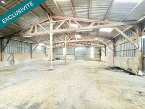 Bâtiment industriel  polyvalent de 600 m² sur un terrain de 5449 m²
