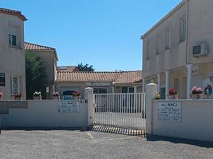 LOCATION BUREAU LOCAL PRO 22M2 (sanitaire privé Climatisation 1 plc parking) 420HT/TCHC SS