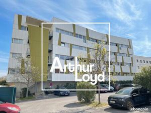 Bureaux 99 m²