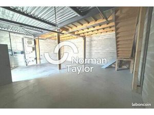 Local d'activité 137 m²