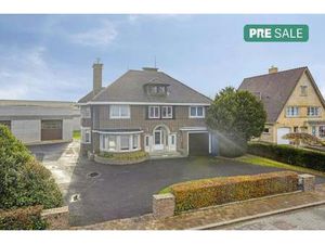 Ruime woning met loods op 2.127m² te Lo-Reninge.