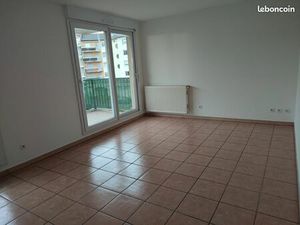 Appartement . 3 pièces - 69m²