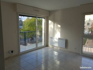 Location local  bureau dans cabinet paramédical île de Nantes