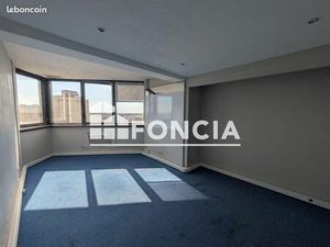 Local bureaux 104 m²